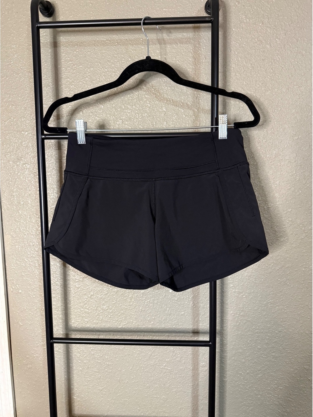 Lululemon Speed Up Low-Rise Lined Running Shorts Black Size 4